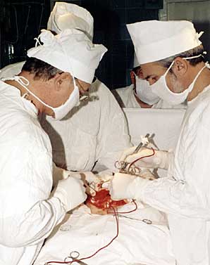 Ежегодно хирурги отделения №1 Первой горбольницы выполняют около полутора тысяч операций.