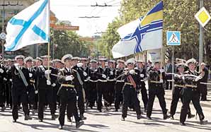 Парад в Севастополе в День Победы