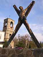 Памятник Андрею Первозванному установлен рядом со Свято-Георгиевским монастырем на Фиоленте. На Военно-морском флаге России изображен Андреевский крест