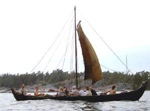 Под парусом — копия лодки викингов