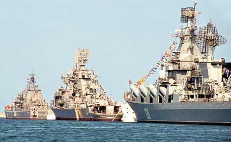 Корабли в Севастопольской бухте готовы к параду