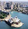 Один из претендентов на звание «чудо света» — здание оперного театра в Сиднее. Австралия