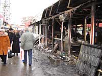 В субботу, 28 января, на рынке «Чайка» сгорело 12 торговых павильонов