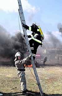 Севастопольские пожарные лезут тушить Солнце