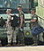 Американские военные загружаются в автобус 10 июня 2006 года в Феодосии