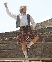 Шотландский танец флинг исполняют только мужчины